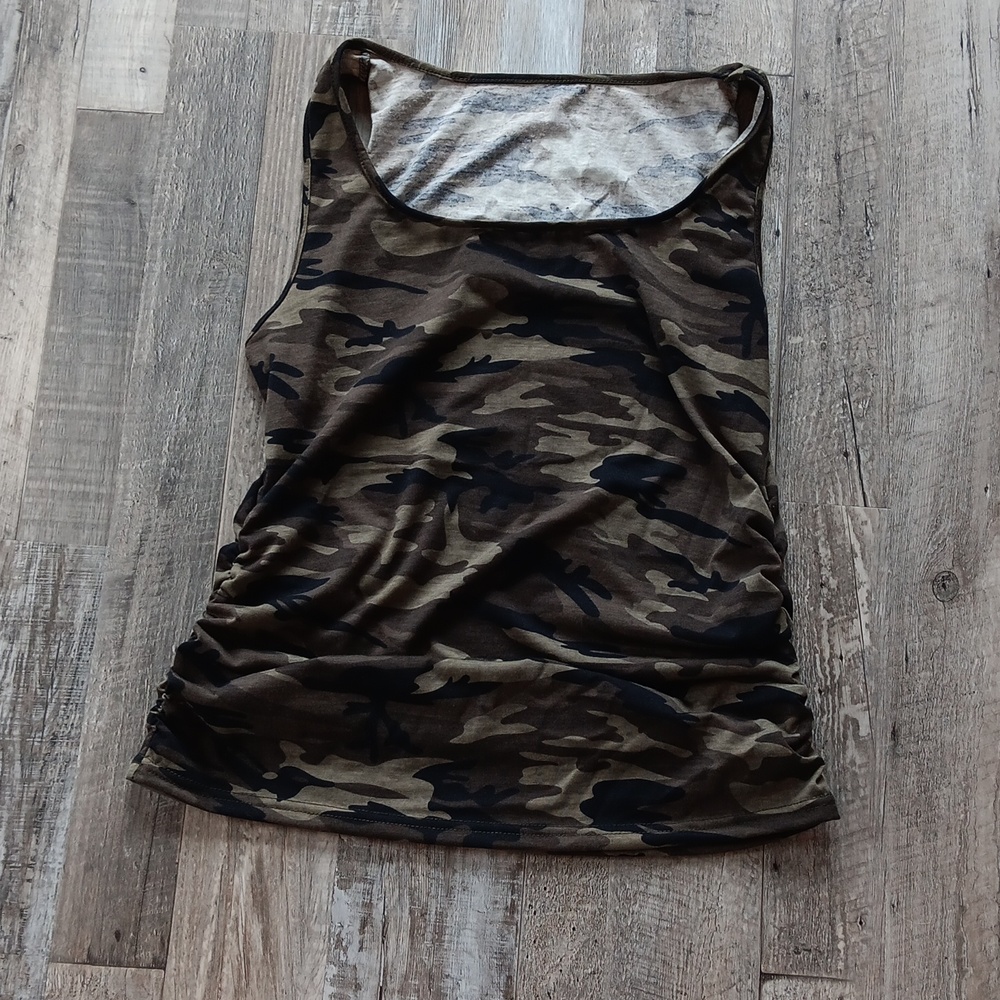 NWOT Camo Ruched Tank M